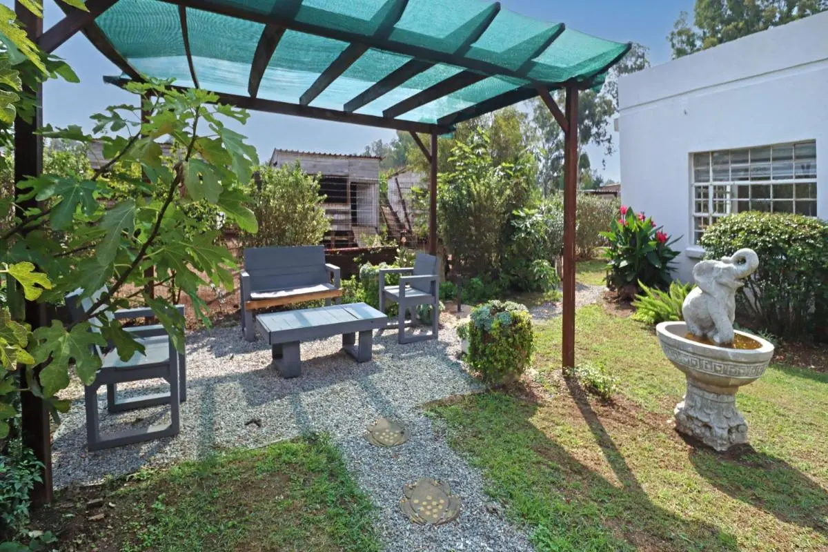 Image 5 of Daily Fresh Farmhouse