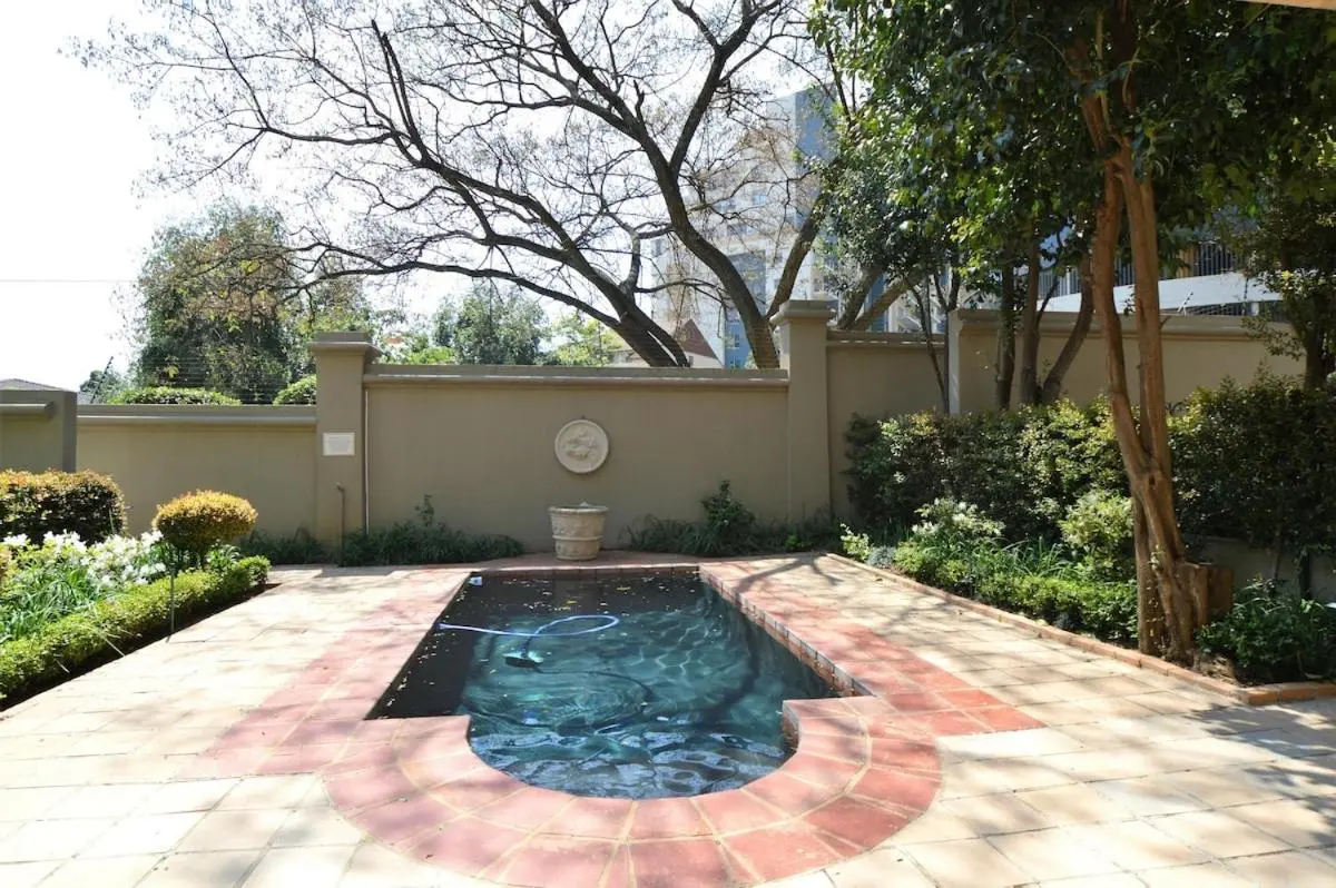 Image 5 of De Medici Top Floor Apartment with Fireplace 1km to Convention Center