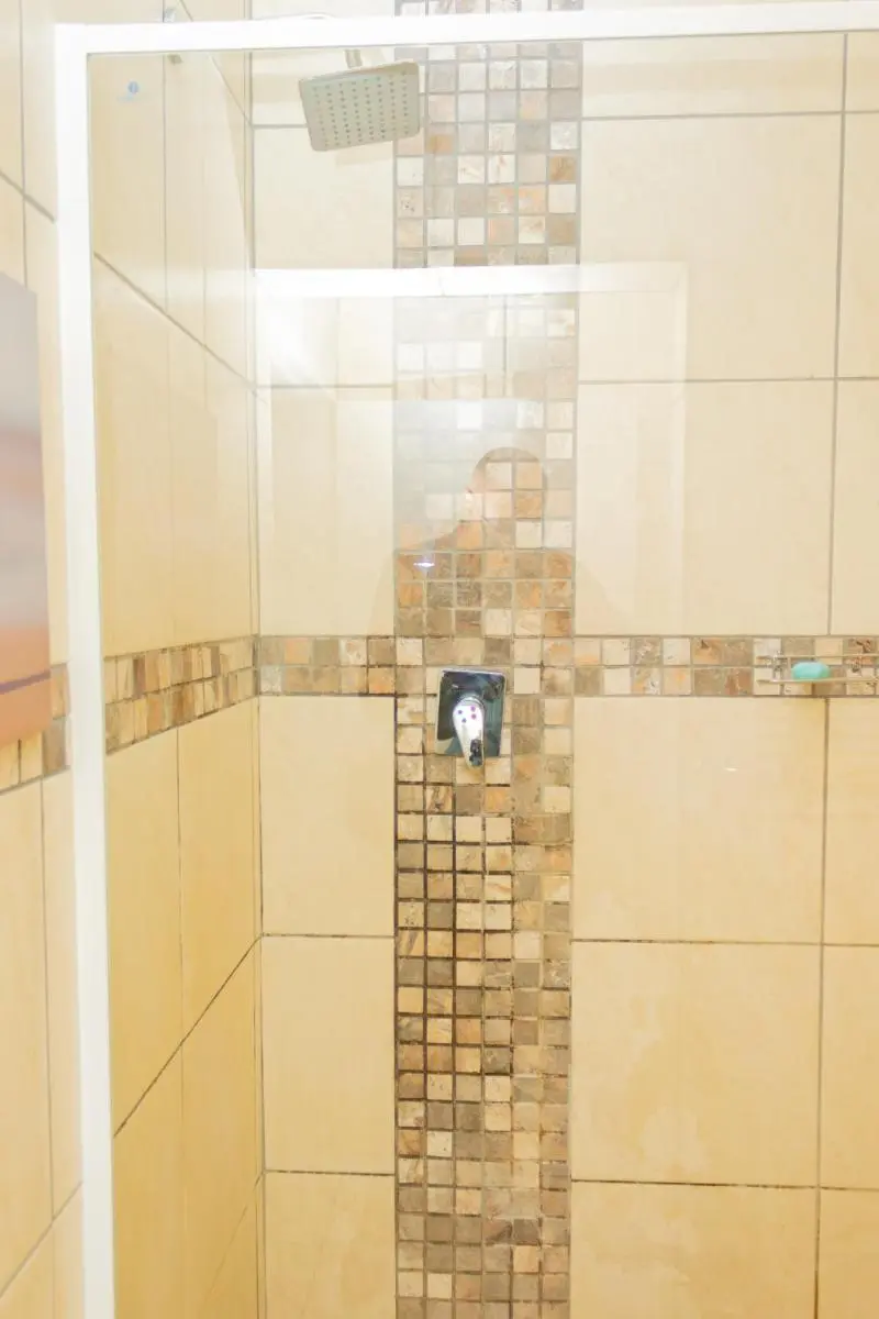 Image 3 of Delightful spacious two bedroom apartment