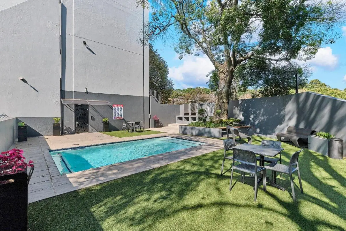 Image 3 of Duke Suite