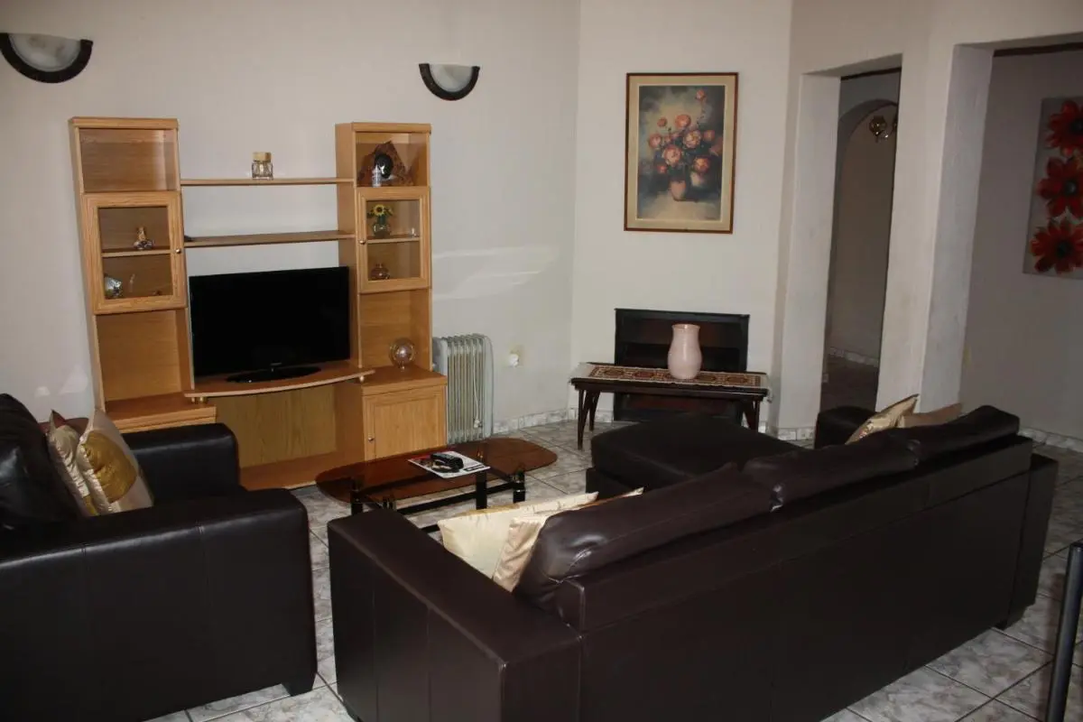 Image 5 of Eagles Nest Lodge