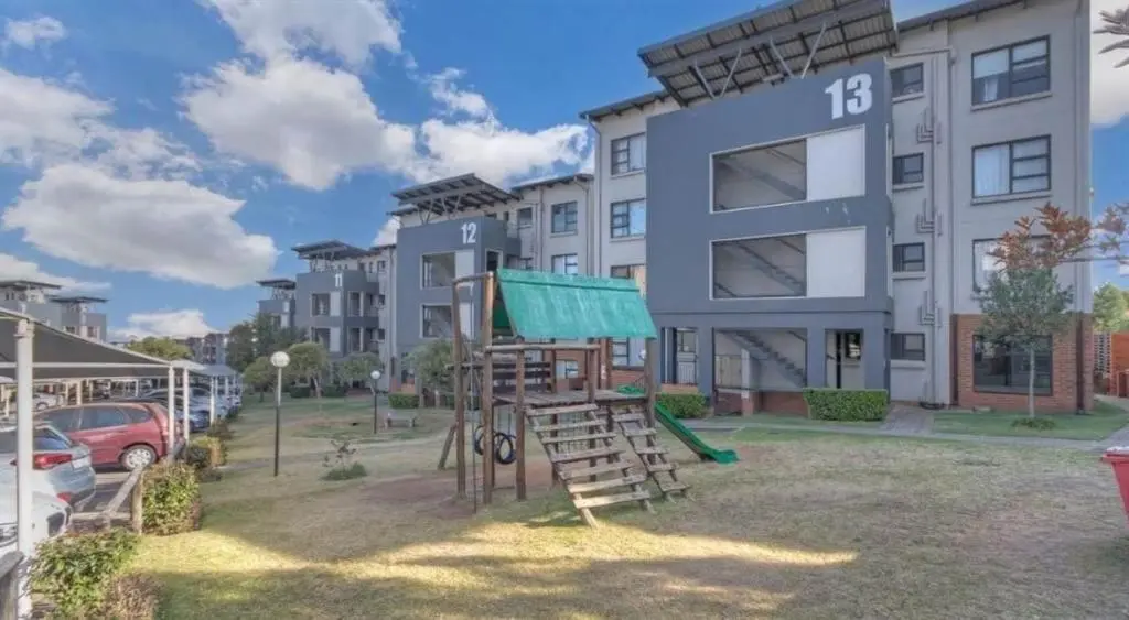 Image 6 of Easy Stay 2 Bedroom Apartment Oakdene Near Glen Mall