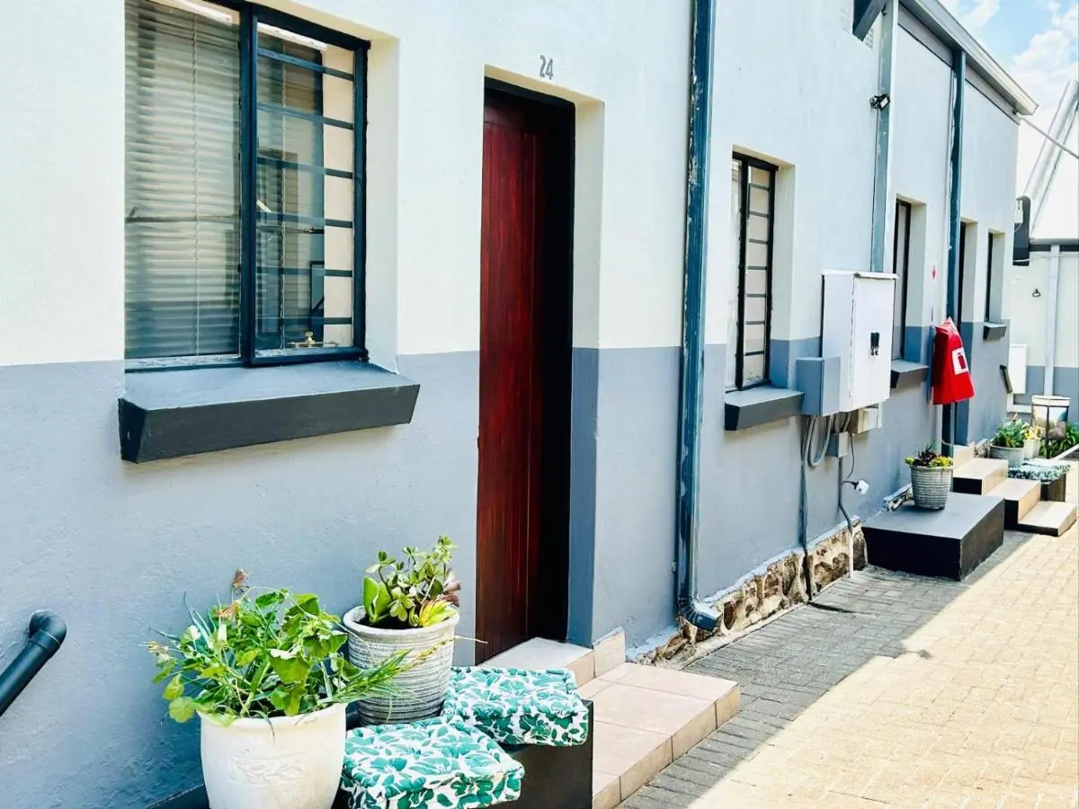 Image 6 of Ekuphumuleni Village