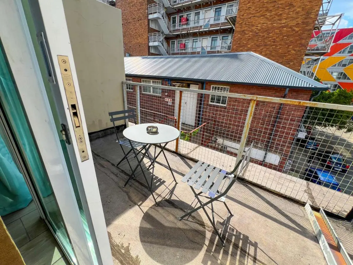 Image 4 of Entire Studio Apartment in Maboneng