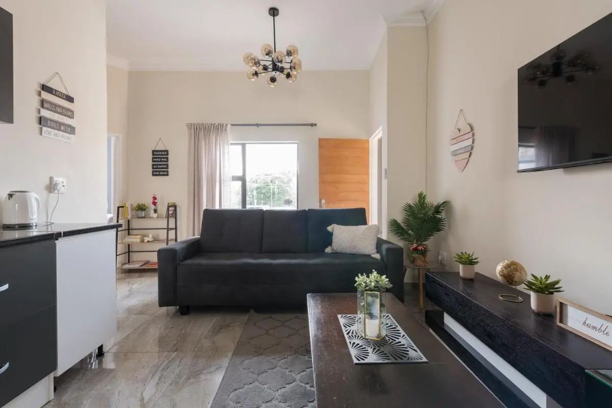 Image 5 of Evans Village – Apartments & Spa