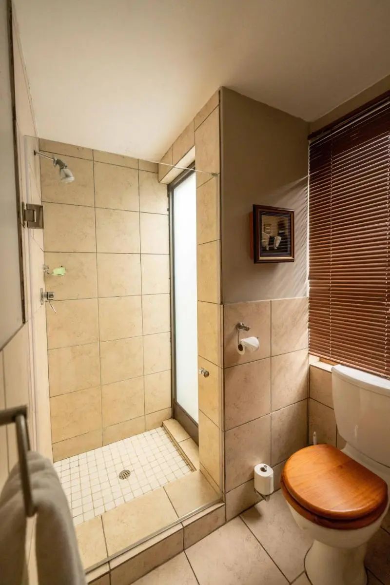 Image 3 of Fatmols guest lodge