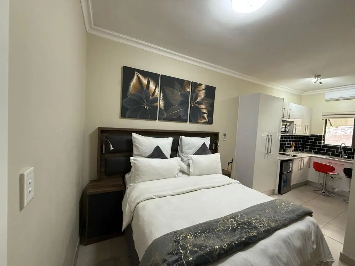 Image 2 of Fezeu’s Place