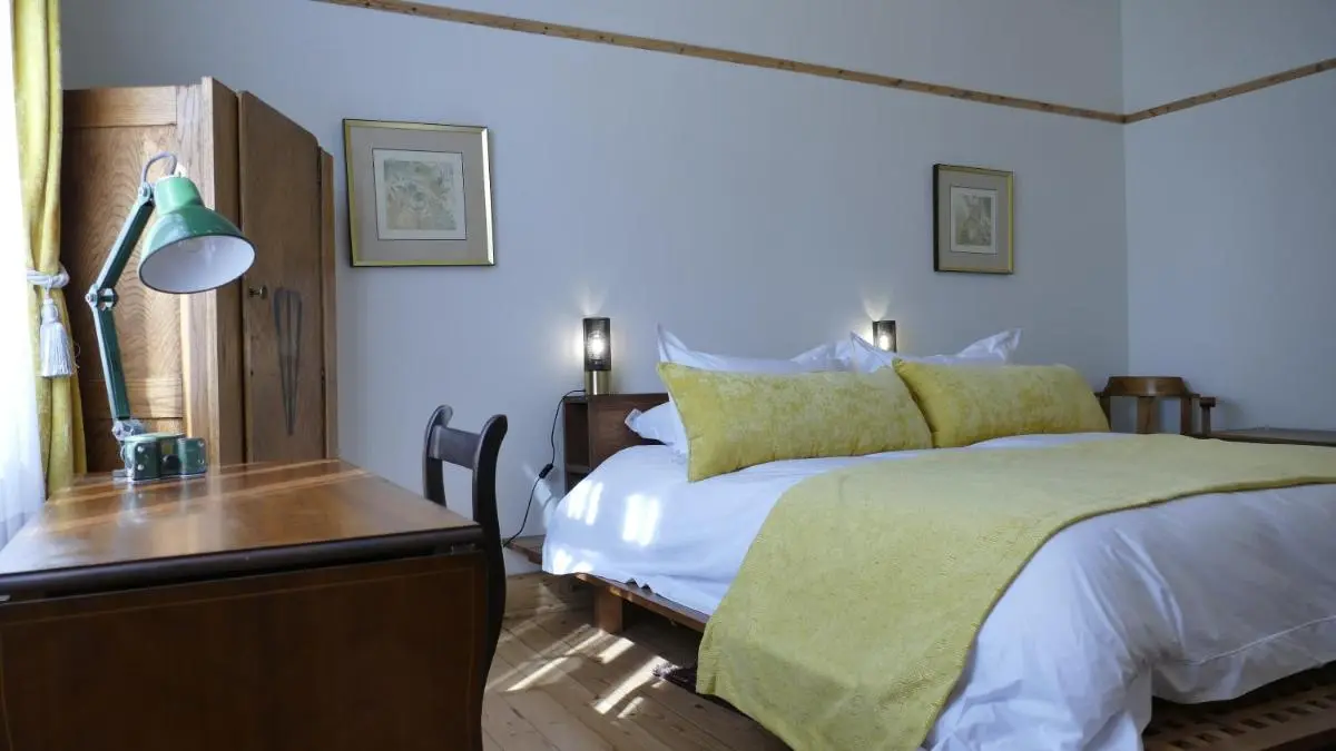 Image 2 of Fishbird Art Deco Villa