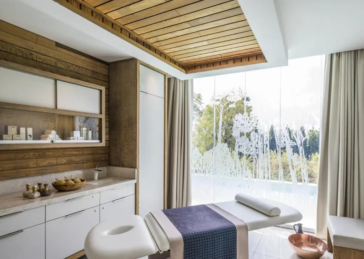 Image 2 of Four Seasons Hotel The Westcliff