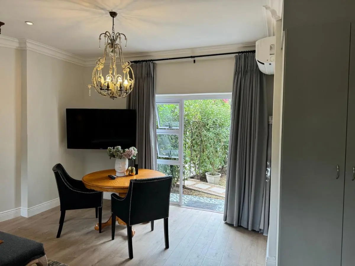 Image 4 of Frnch on 2nd – Sandton