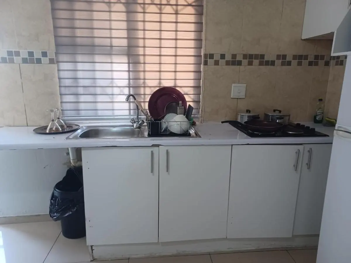 Image 2 of Gold Crown One Bedroom Self-Catering Apartment With Balcony, NetFlix & YouTube