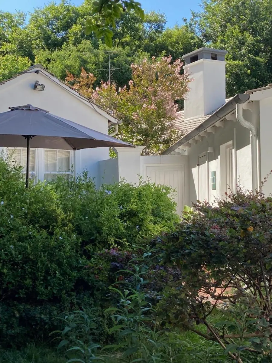 Image 5 of Guest House at 118 by PWM Architects