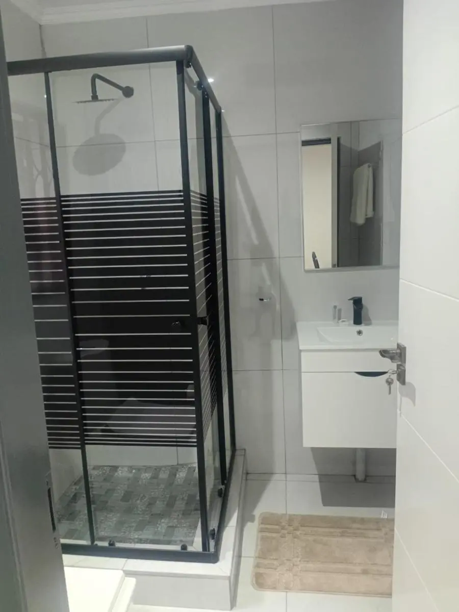 Image 3 of Hayat Hotel 94Juta