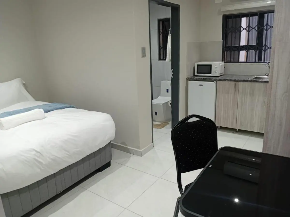 Image 2 of Hayat Hotel 94Juta