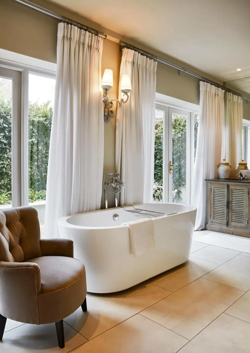 Image 3 of Hoeveld House