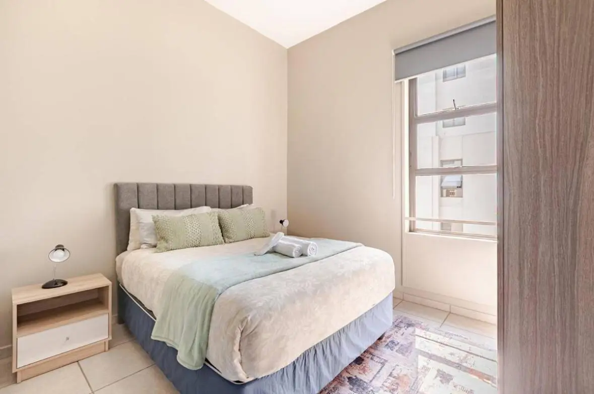 Image 1 of Home away from home – Rosebank