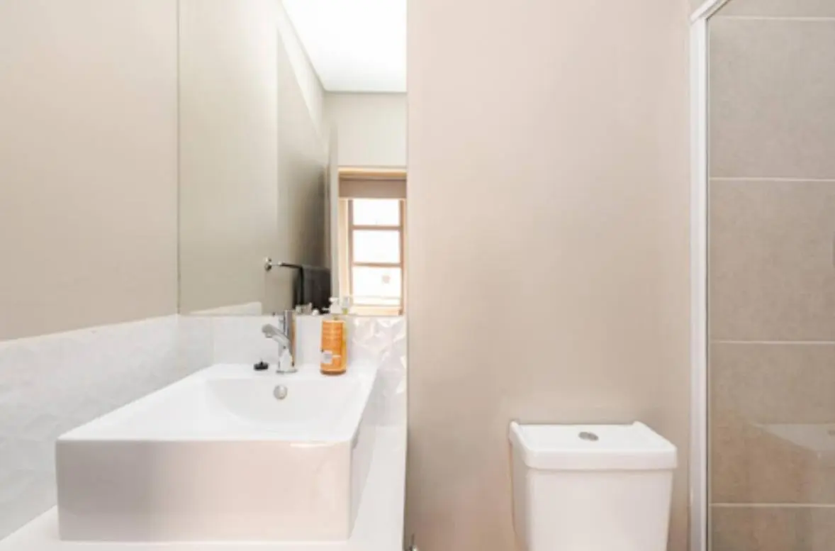 Image 2 of Home away from home – Rosebank