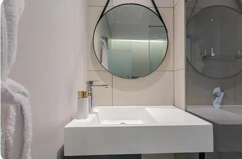 Image 6 of Hotel apartment in Sandton pool view