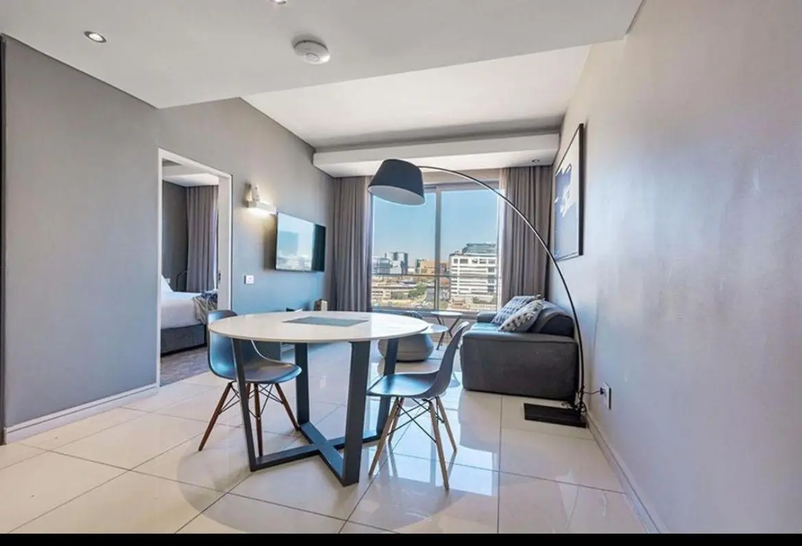 Image 3 of Hotel apartment in Sandton pool view
