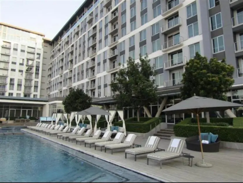 Image 5 of Hotel apartment in Sandton pool view