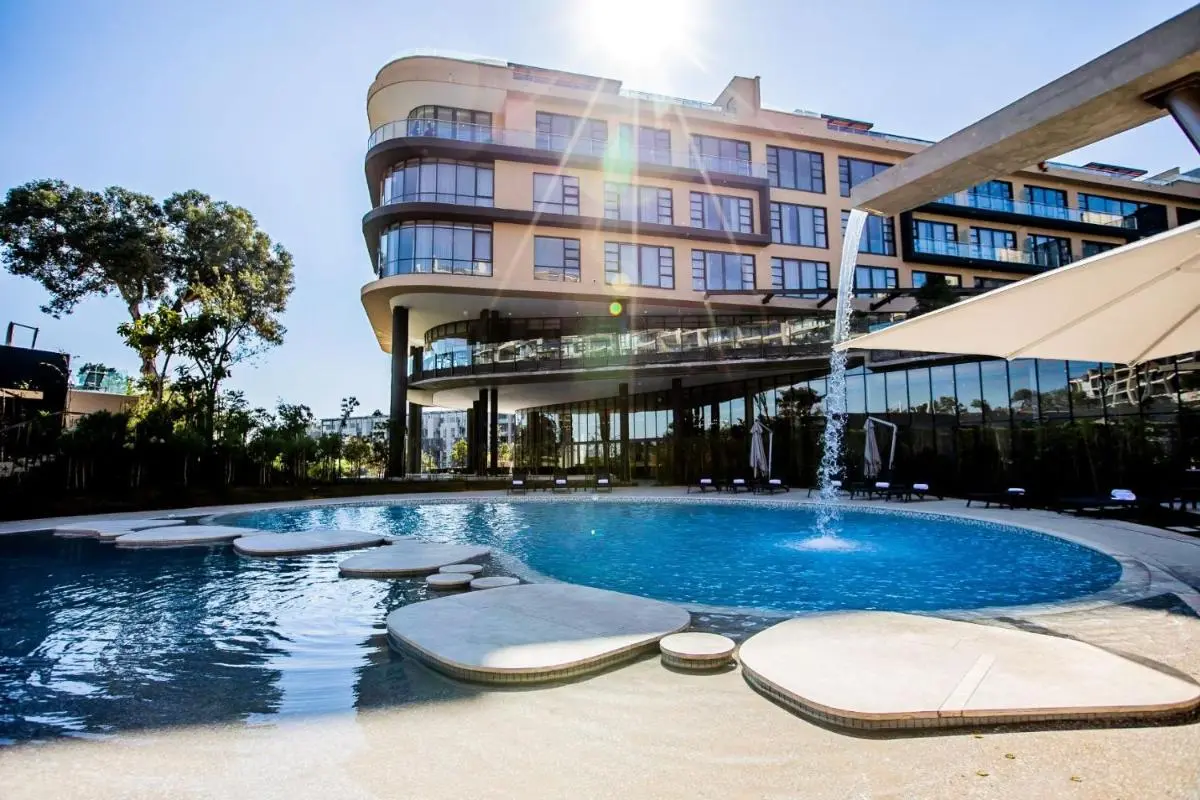 Image 3 of Houghton Suites