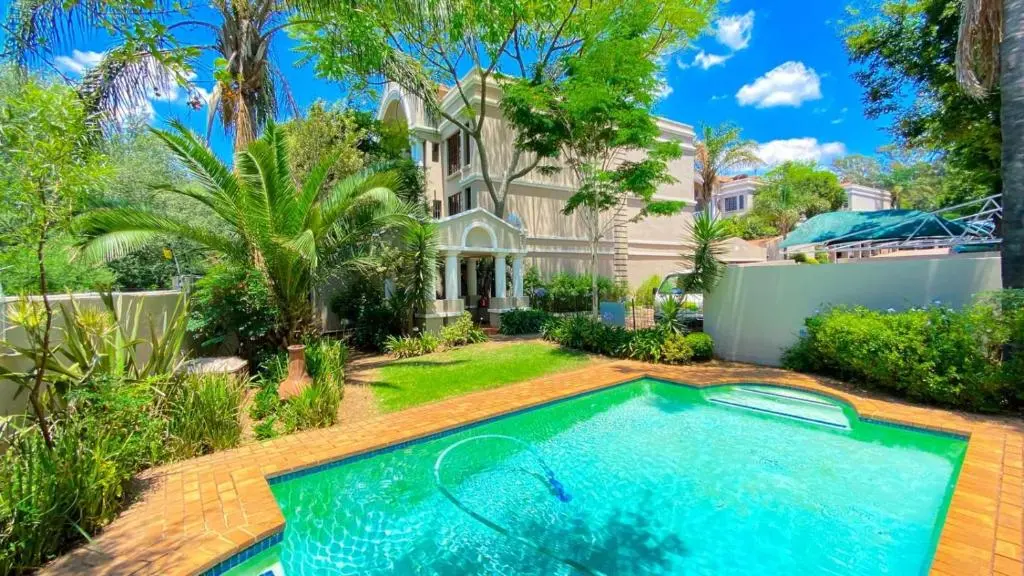 Image of Hyde Park Apartment