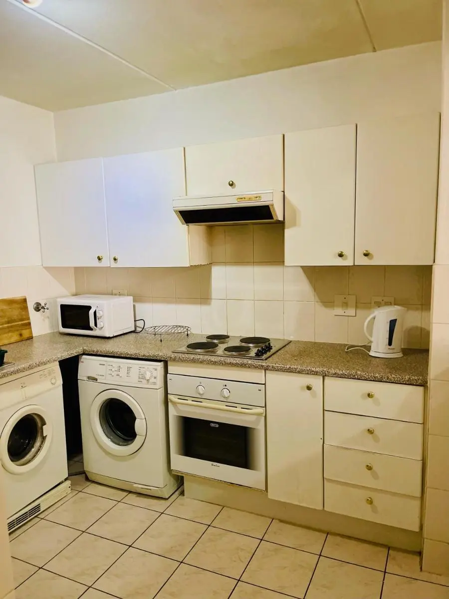 Image 2 of Hyde Park Apartment