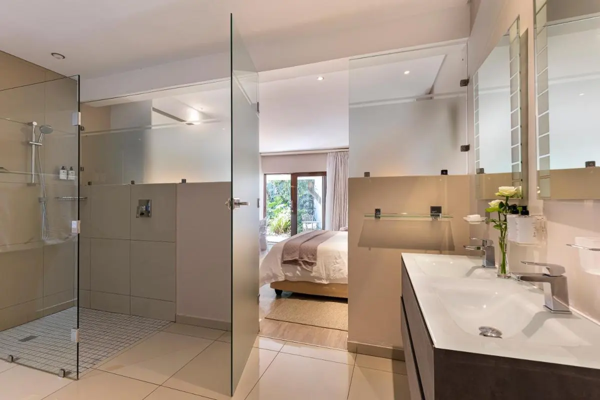 Image 2 of Hyde Park Guest House