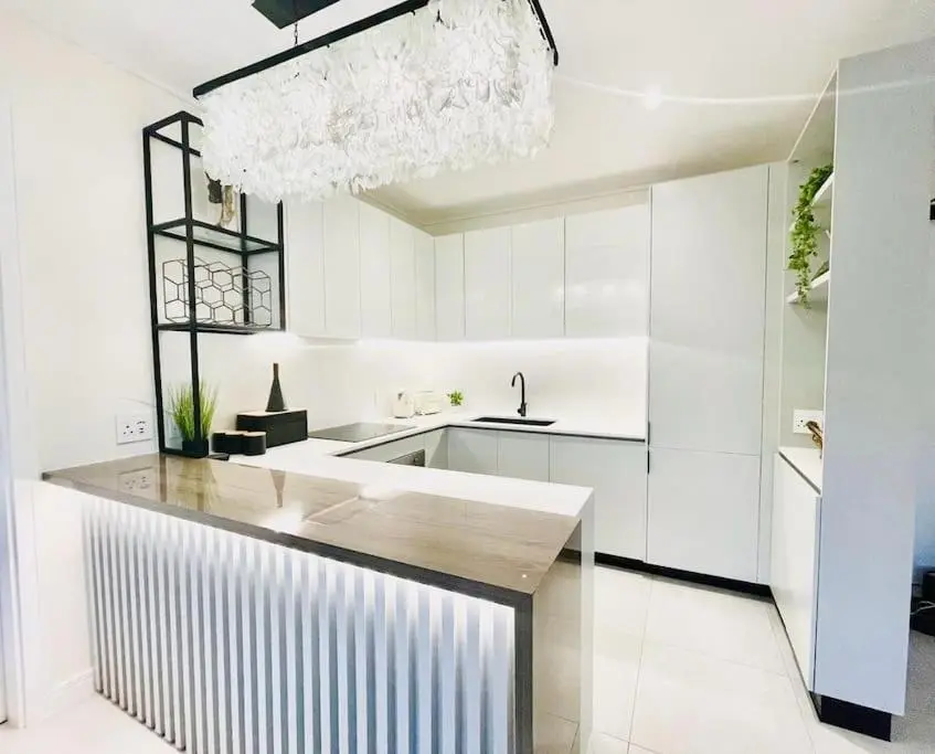 Image 2 of Hyde Park Sandton Luxury 2BR Top Floor