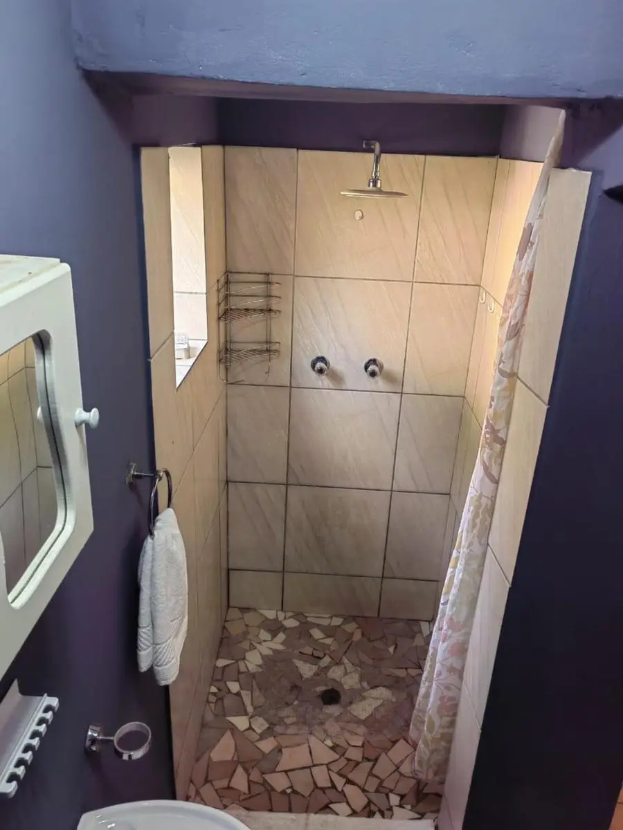 Image 2 of Issa Guest Cottage