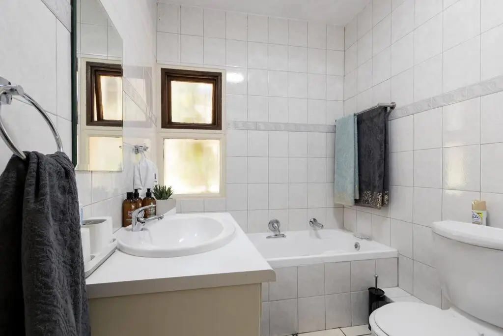 Image 2 of Kami kuKakho: Stunning, secure 2 bed apartment in Bryanston, Sandton