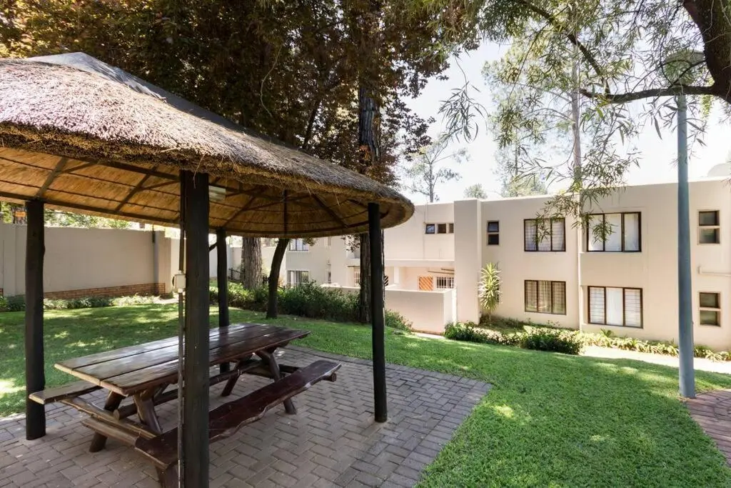 Image 6 of Kami kuKakho: Stunning, secure 2 bed apartment in Bryanston, Sandton