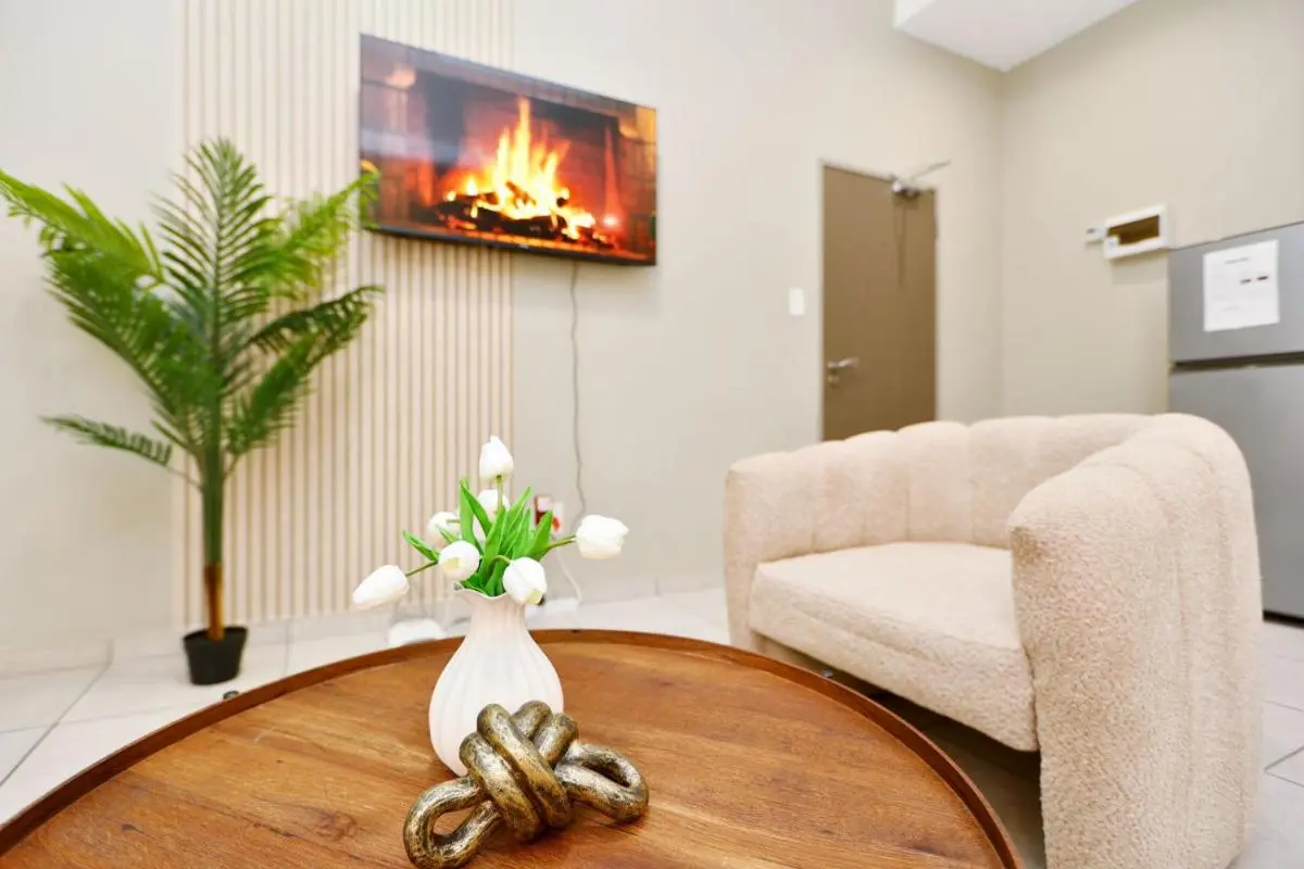 Image 5 of KeyNest Living 01