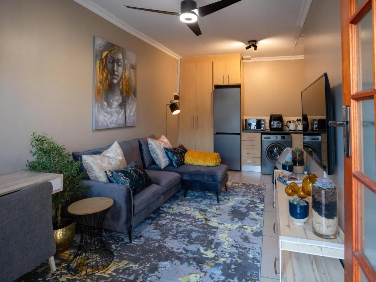 Image 1 of La Petit Bordeaux