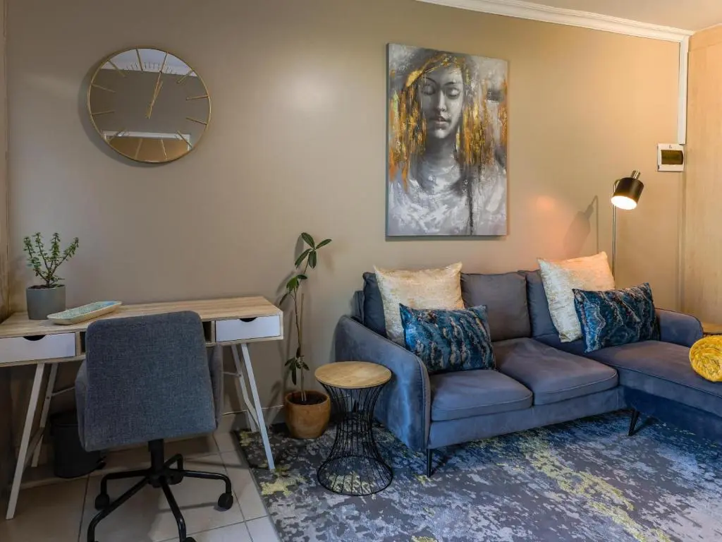 Image of La Petit Bordeaux