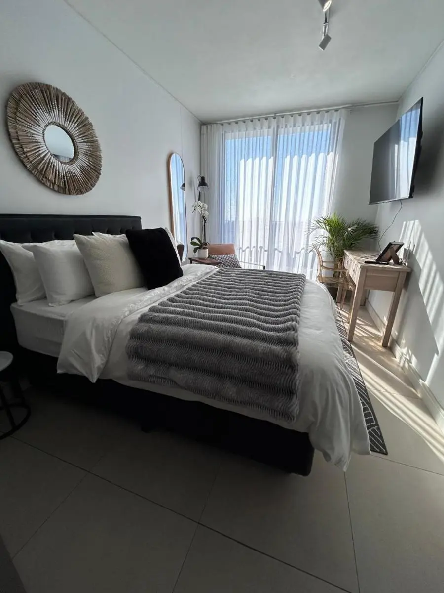 Image 3 of LebONE at One Rosebank