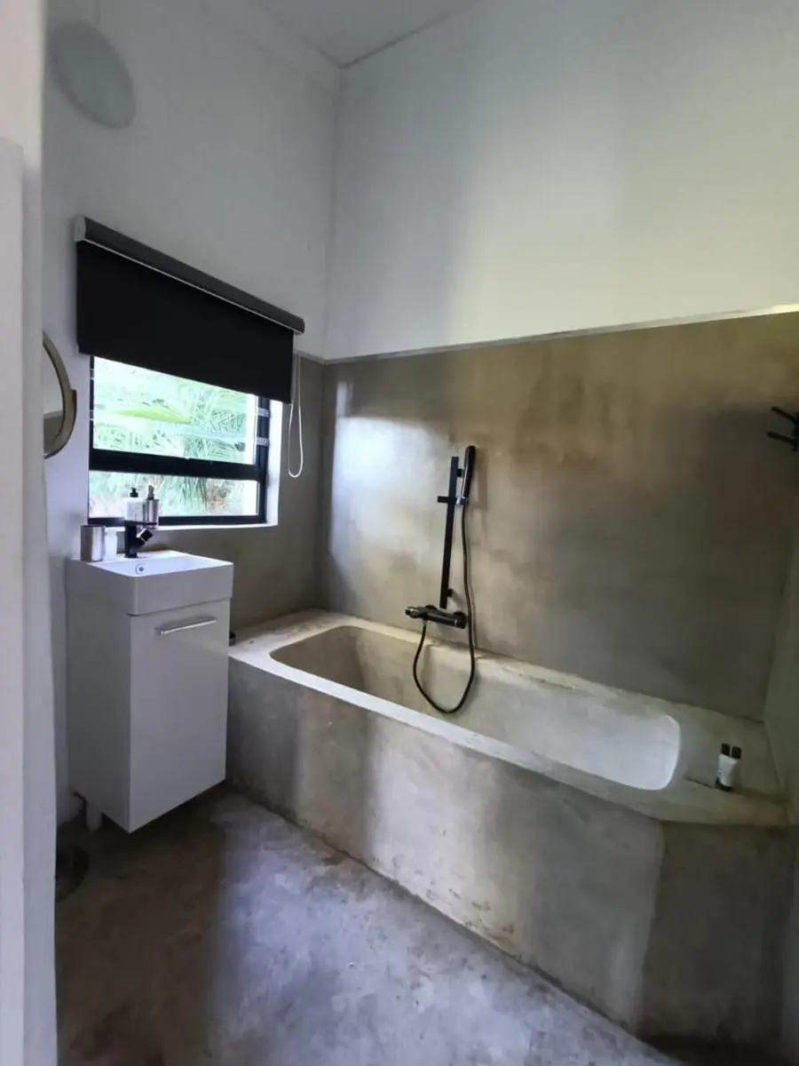 Image 6 of Lieu De Grace