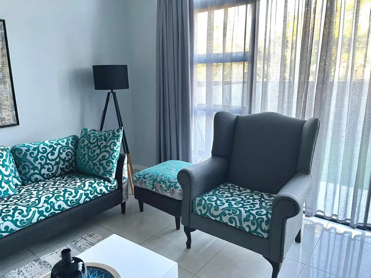 Image 4 of Lillys Point with back up power