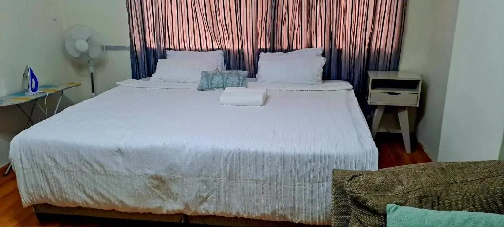 Image of Linaste at Colosseum