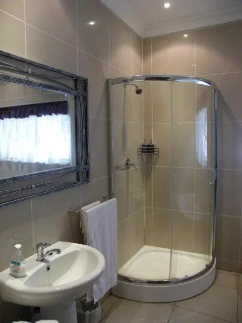 Image 4 of Littlefield Luxury Suite