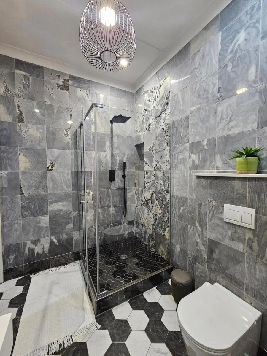 Image 6 of Loft Living Door36