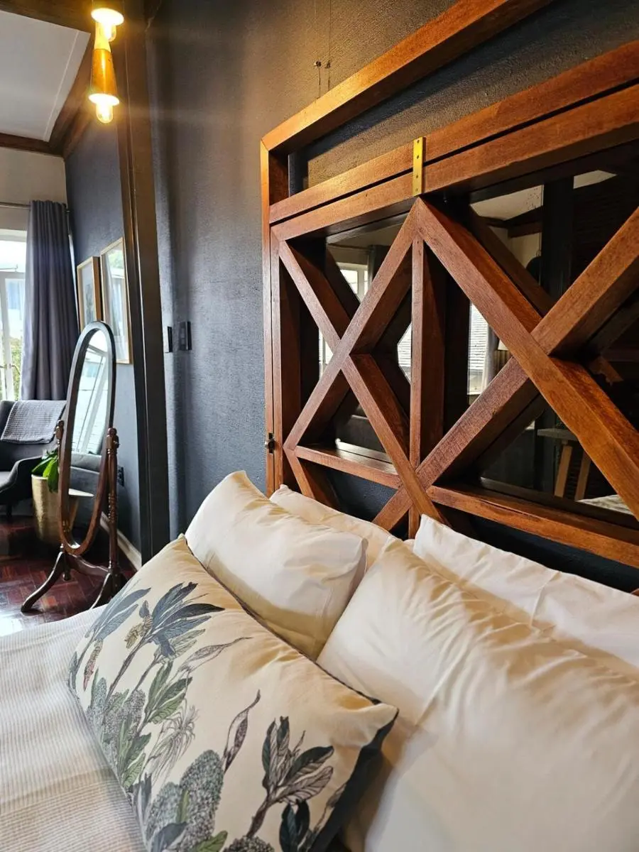 Image 5 of Loft Living Door36