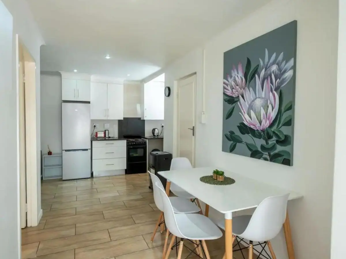 Image 1 of Lovely Balcony Unit Parktown North