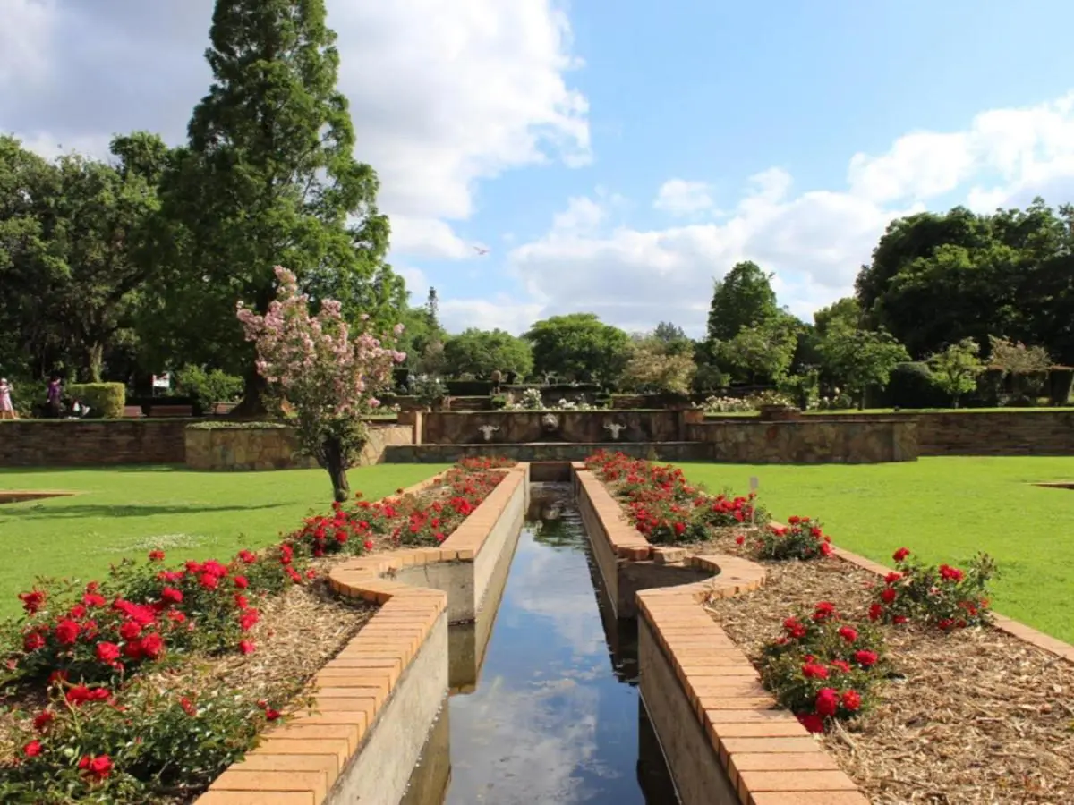 Image 6 of Lovely Balcony Unit Parktown North