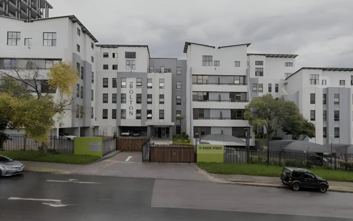 Image 6 of Lovely Rosebank 1-bedroom condo with pool & cinema