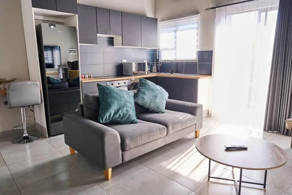 Image 2 of Lux apt 5min to Sandton 17