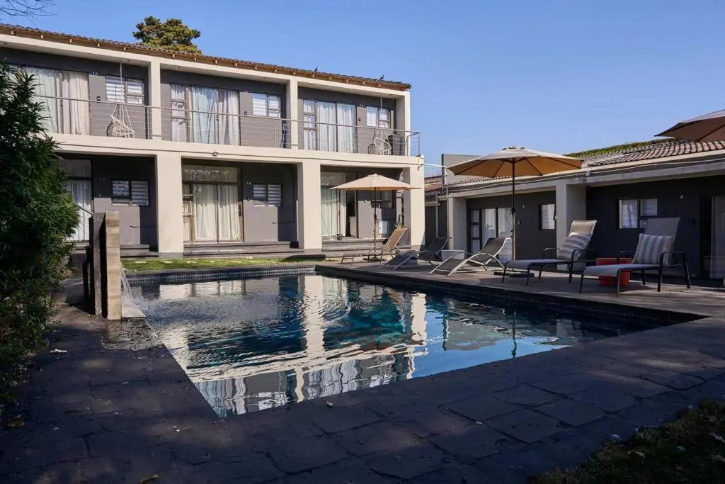 Image 1 of Lux apt 5min to Sandton 17