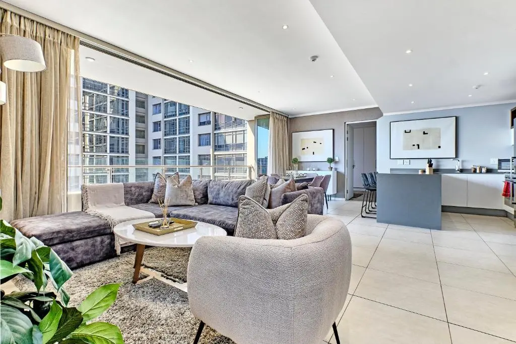 Image of Luxe De Rêve Sandton apartment with City Views