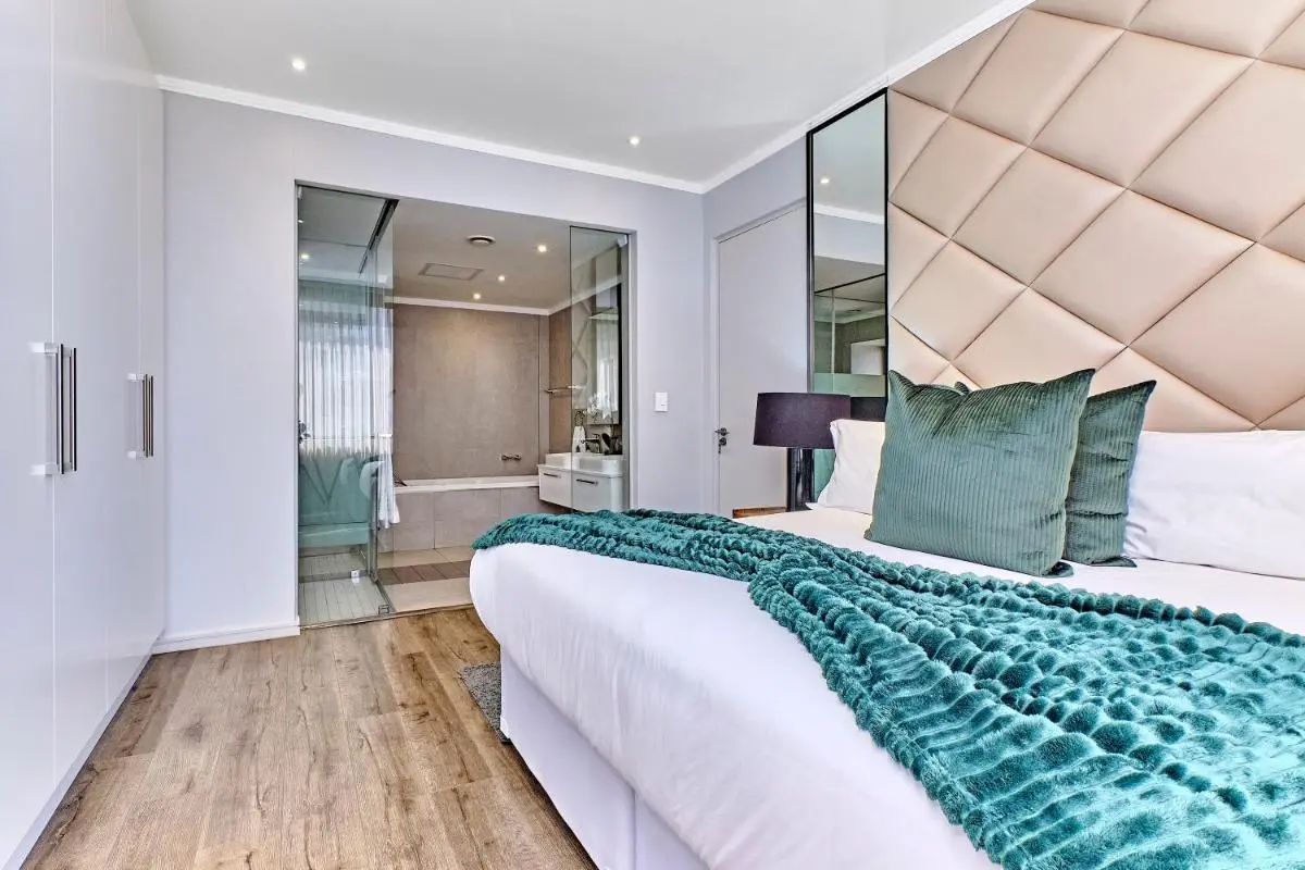 Image 6 of Luxe De Rêve Sandton apartment with City Views