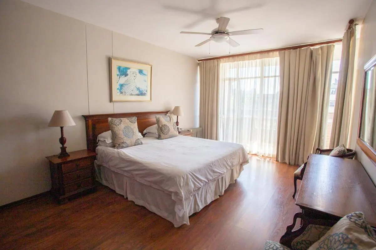 Image 6 of Luxurious 3-Bedroom Sandton Retreat at 7 Alice Lane